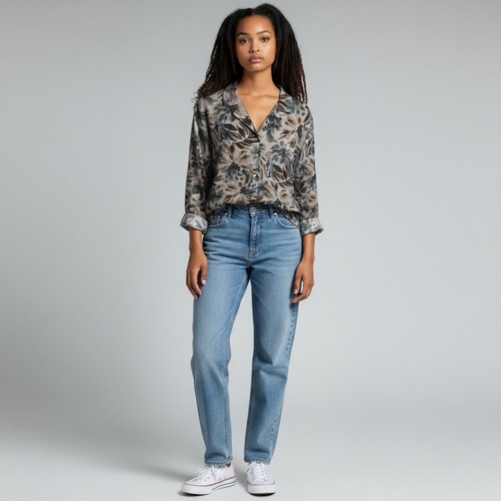 MarlaWynne Floral Gray Blouse - Picture 5 of 8